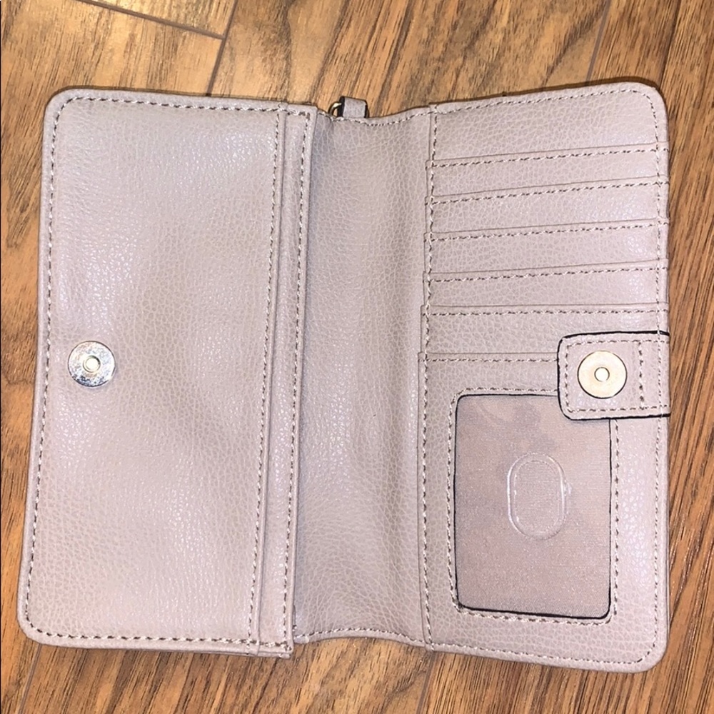 target wallet - Picture 2 of 3